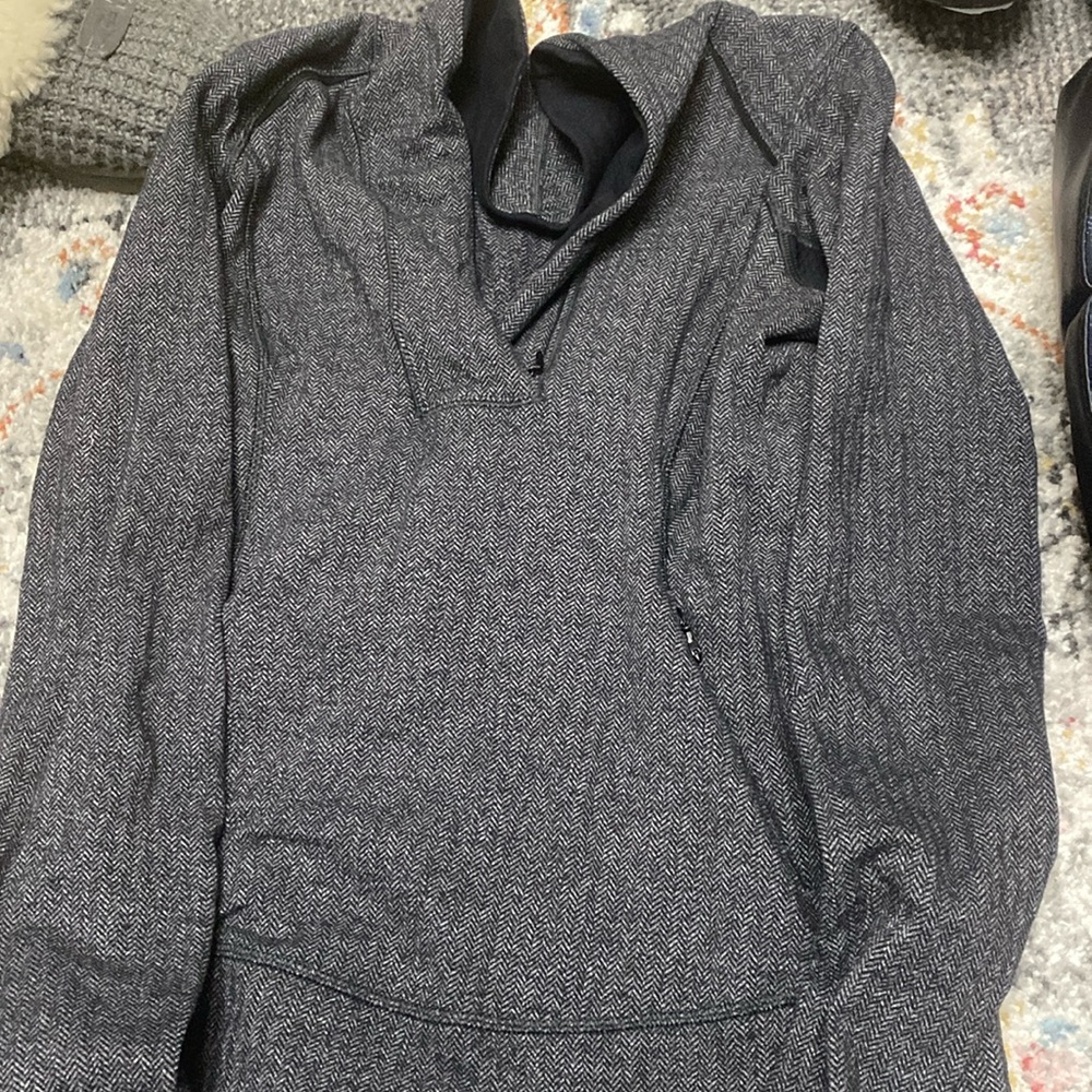 Lululemon sweater
